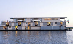 The Zambezi Queen.