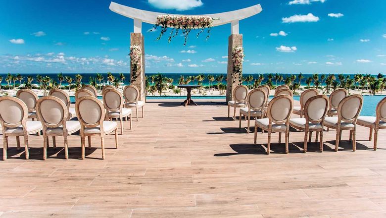 What's Trending in the Luxury Destination Wedding Market